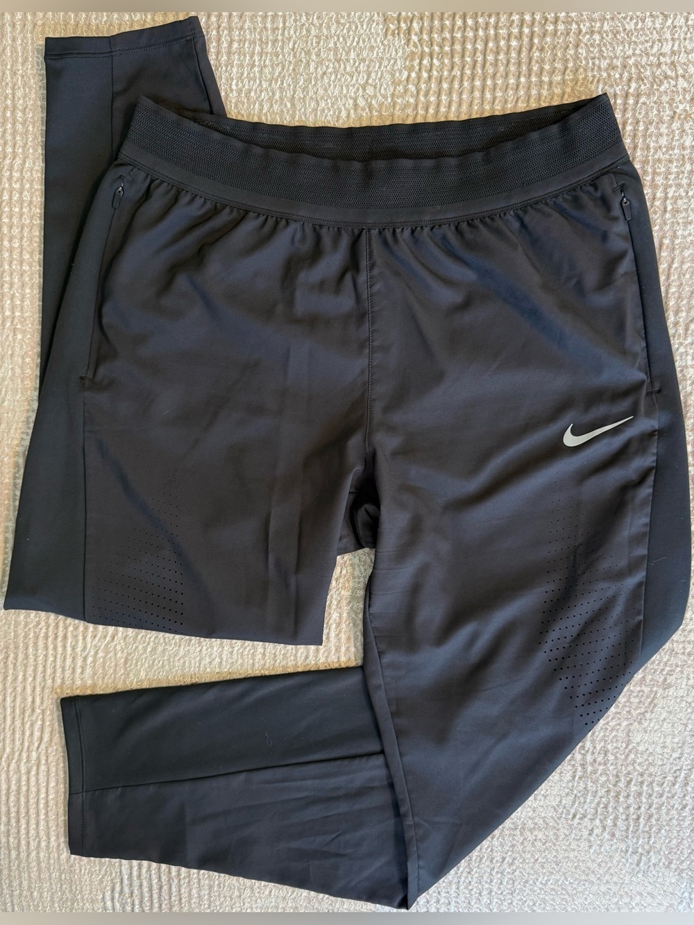 Nike Swift Dri-FIT Running Pants Women’s L Black Reflective BV2781-010
